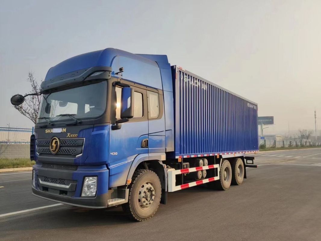 SHACMAN翼バントラック X3000 8x4 380hp 10ホイラー翼バン重型トラック輸送
