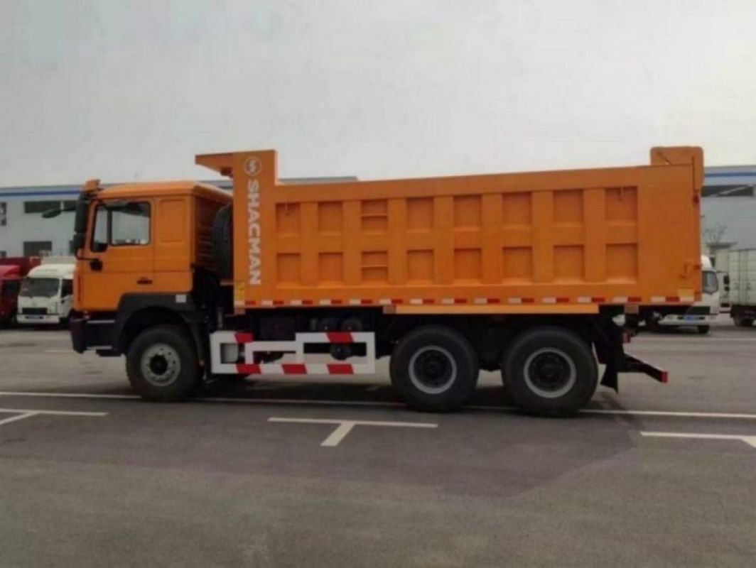 SHACMAN シングルスリーパーダンプトラック F3000 6x4 400hp EuroII パワフルなパフォーマンスとペイロード容量