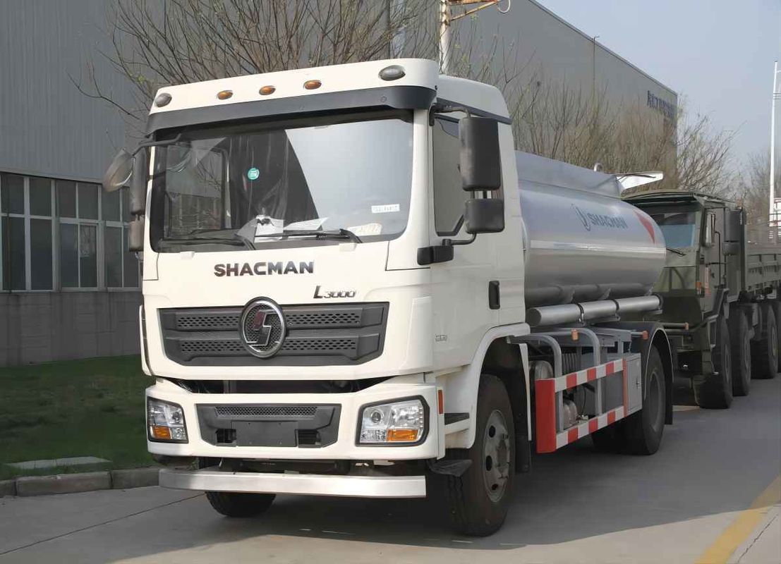 L3000 4x2 オイルタンカー トラック 240hp エルーオII ホワイト SHACMAN オイル トラック