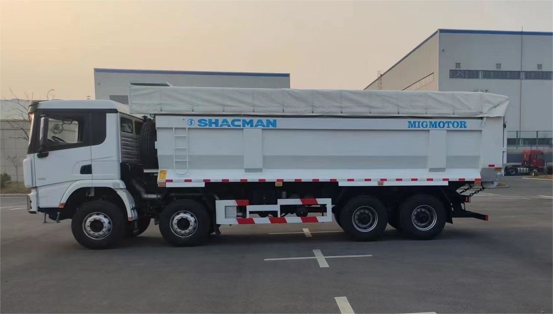 SHACMAN 8x4 440HP ユーロV 重量ダンプトラック ホワイト 20 - 30 トンのティッパーダンプトラック