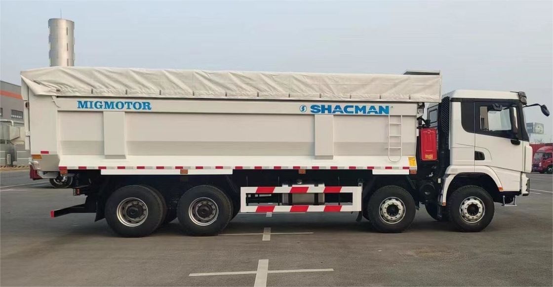 SHACMAN 8x4 440HP ユーロV 重量ダンプトラック ホワイト 20 - 30 トンのティッパーダンプトラック