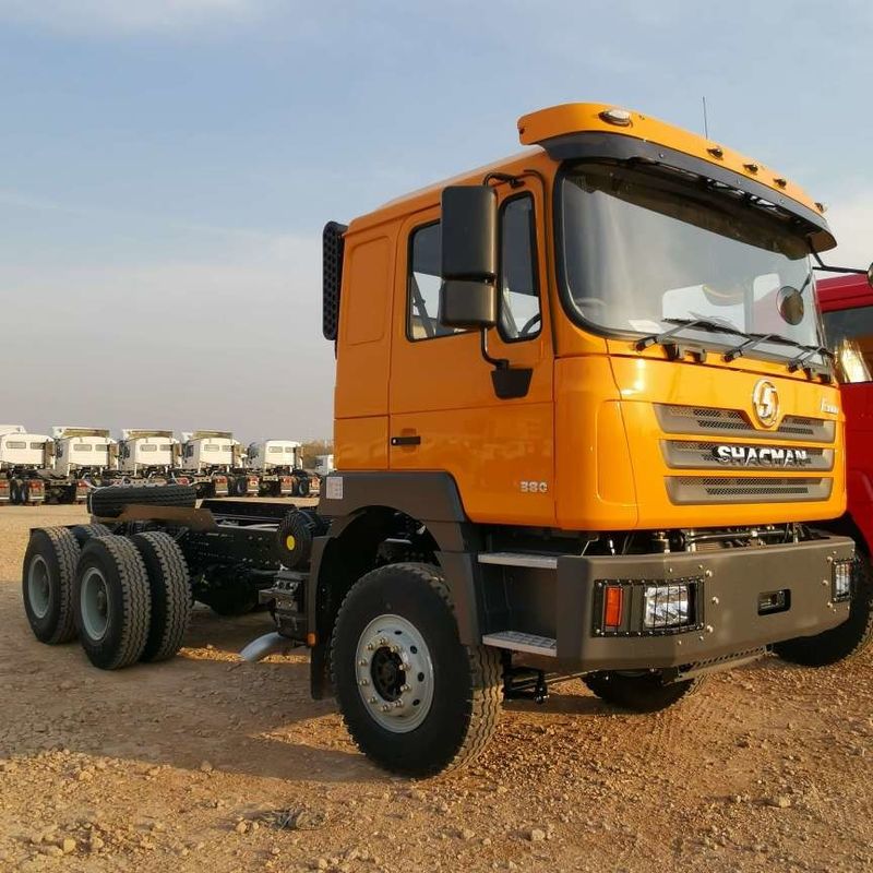 レッド SHACMAN F3000 375HP ユーロV 6輪 トラクターヘッド 4x2 WEICHAI エンジン