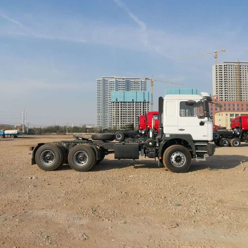 レッド SHACMAN F3000 375HP ユーロV 6輪 トラクターヘッド 4x2 WEICHAI エンジン
