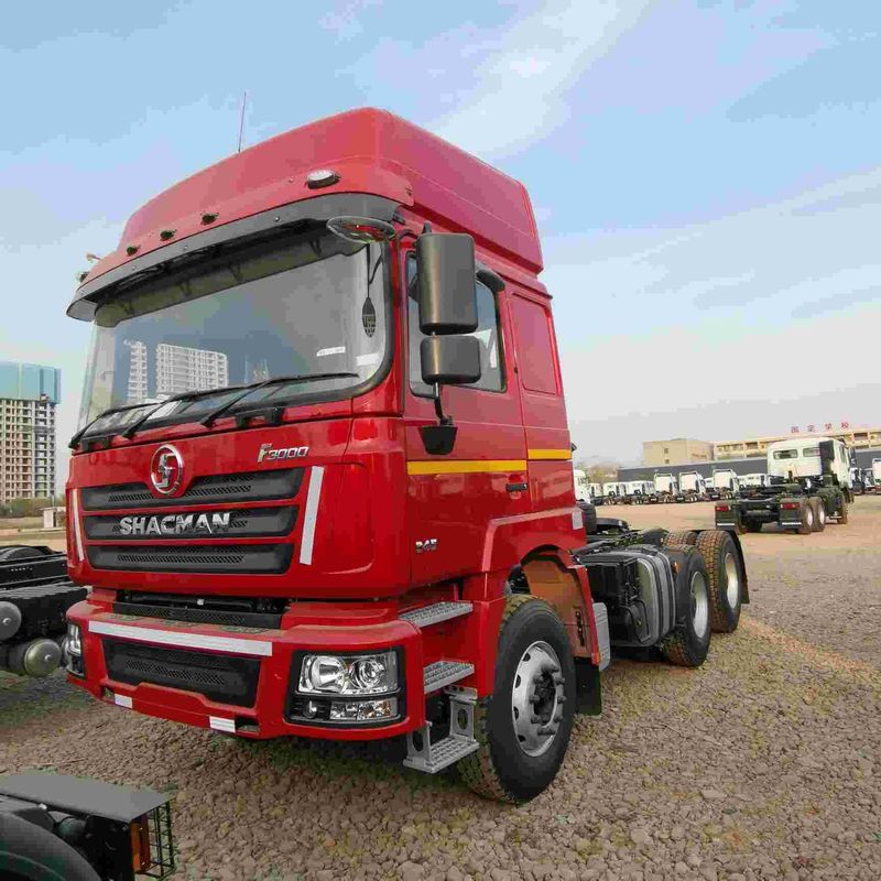 レッド SHACMAN F3000 375HP ユーロV 6ホイール トラクターヘッド 4x2 WEICHAI エンジン