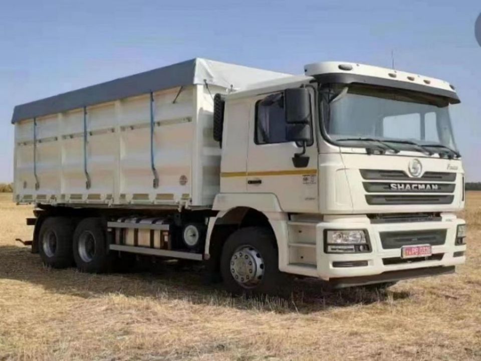 SHACMAN F3000 380HP 6x4 トラクター トラック ユーロII 10ホイール ダンプ トラック WEICHAI エンジン