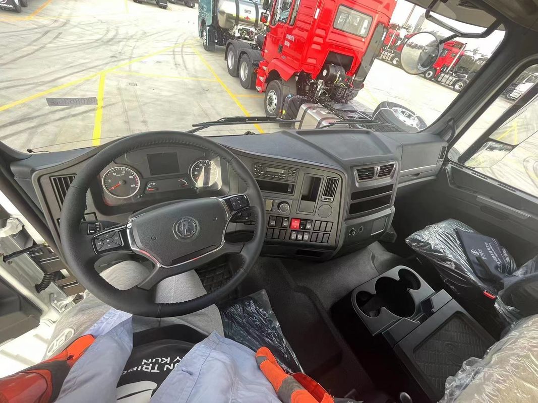 SHACMAN X3000 4x2 トラクタートラック 430hp 環境に優しいユーロII 6タイヤ